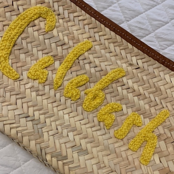 Straw bag clutch purse zippered top yellow tassel pull yellow graphic CELEBASH - Picture 3 of 8